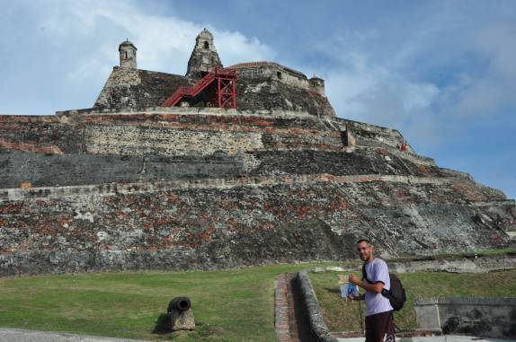 Chegando ao imponente Castillo San Felipe, em Cartagena, na Colômbia